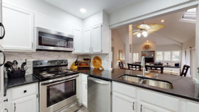 1766 Saint Andrews Commons